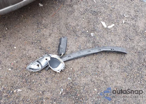 2000 Chevrolet Malibu z USA, uszkodzony, nr VIN 1G1ND52JXY6131595